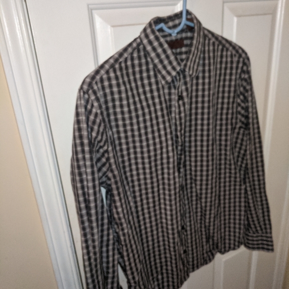 Perry Ellis Casual Men's Button Down - Picture 2 of 4